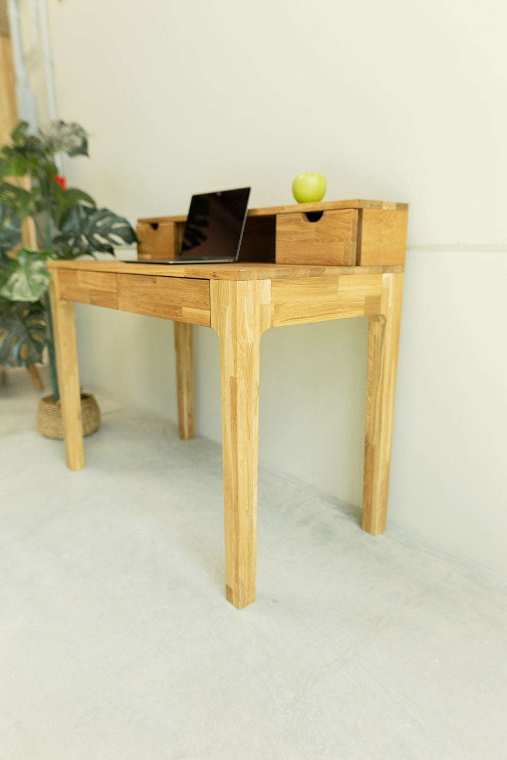Bureau console en bois massif de chêne Axel II – 105 x 55 x 96 cm - NordicStory