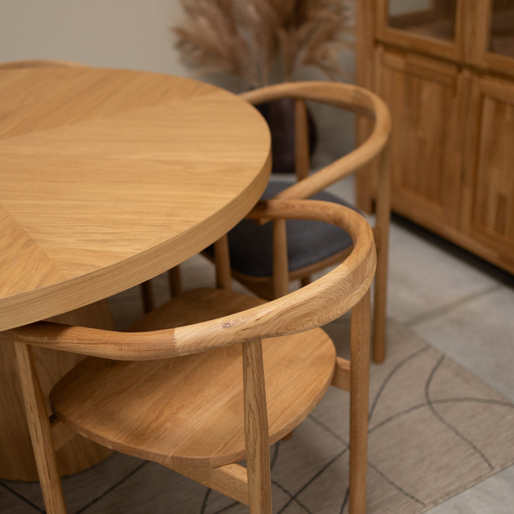 NordicStory Silla de madera maciza de roble tapizada de la colección Lea Mueble nórdico con un diseño moderno Roble.Store