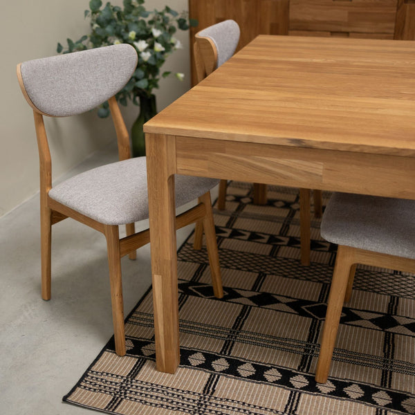 Chaise en bois massif de chêne Maxwell, revêtement Gris - Lot de 2 ou 4 chaises - VESKOR