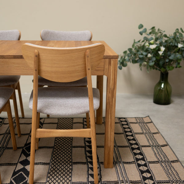 Chaise en bois massif de chêne Maxwell, revêtement Gris - Lot de 2 ou 4 chaises - VESKOR