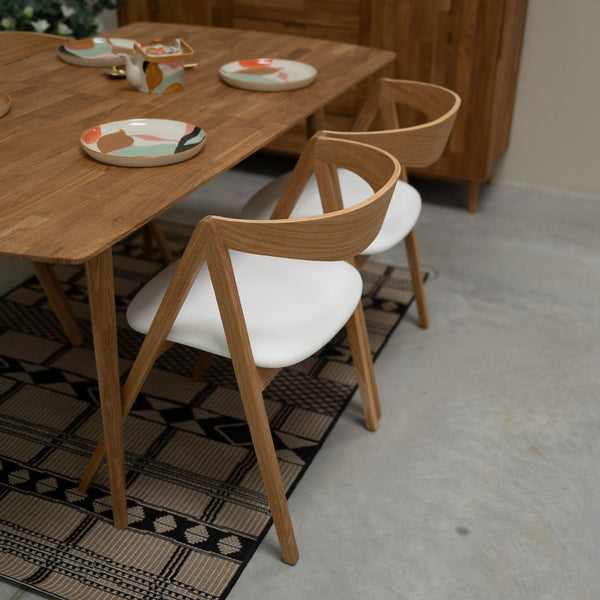 Chaise en bois massif de chêne naturel Oscar, revêtement Blanc - Lot de 2 ou de 4 chaises - VESKOR