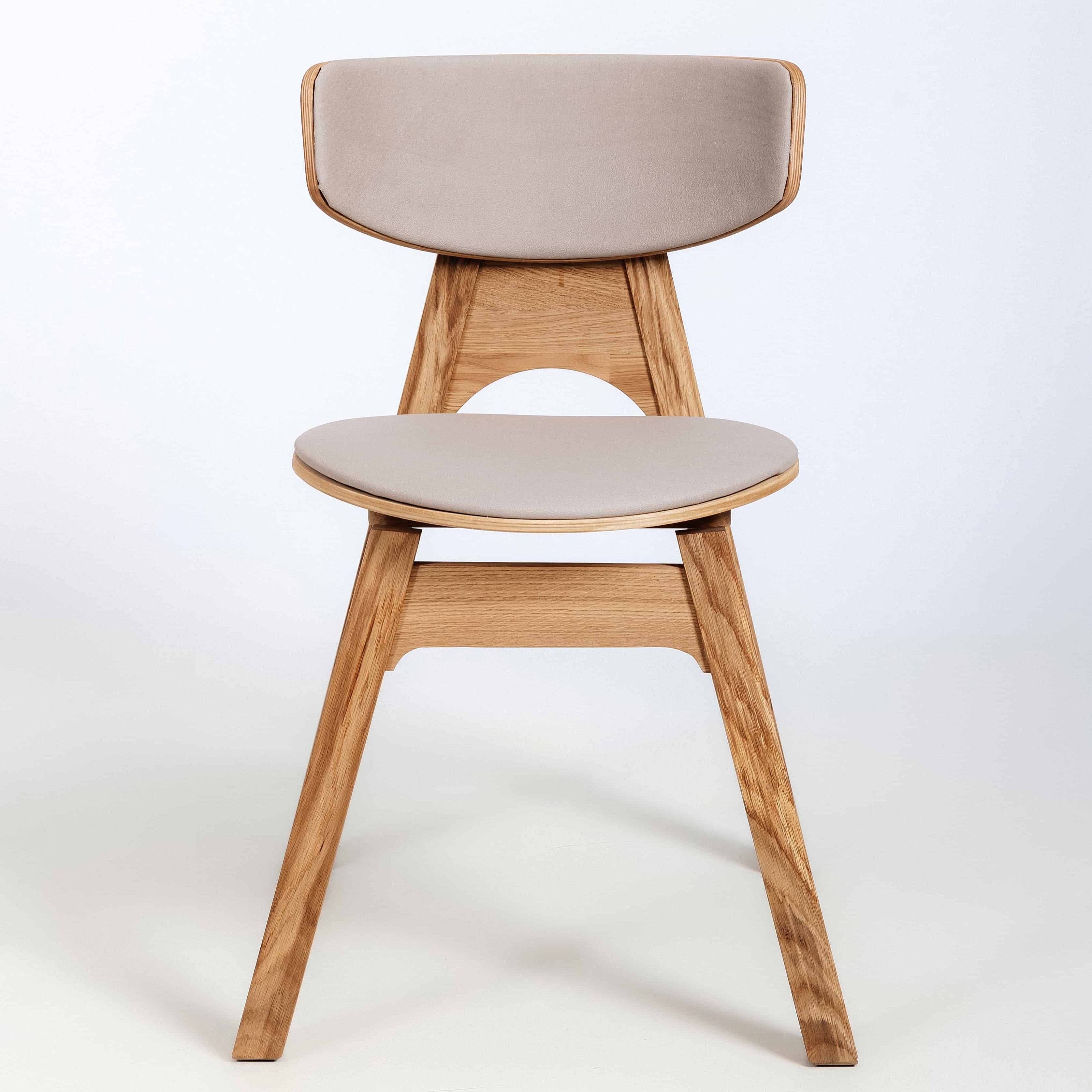 Lot de 4 chaises en bois massif de chêne Frida, revêtement moka/marron