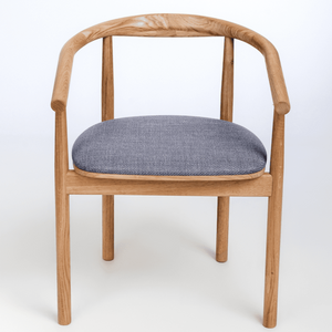 NordicStory Silla de madera maciza de roble tapizada de la colección Lea Mueble nórdico con un diseño moderno Roble.Store