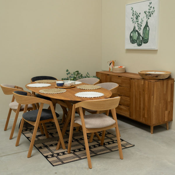 Table extensible ovale en bois massif de chêne Carmen