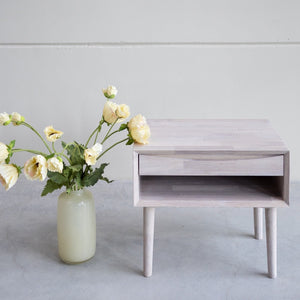 Table de chevet en bois massif de chêne Escandi 2 – 60 x 40 x 51,5 cm - NordicStory