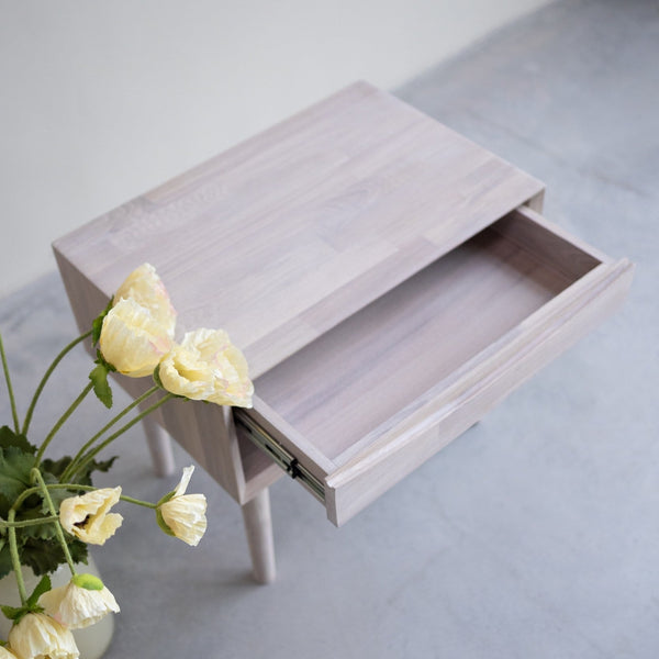 Table de chevet en bois massif de chêne Escandi 2 – 60 x 40 x 51,5 cm - NordicStory