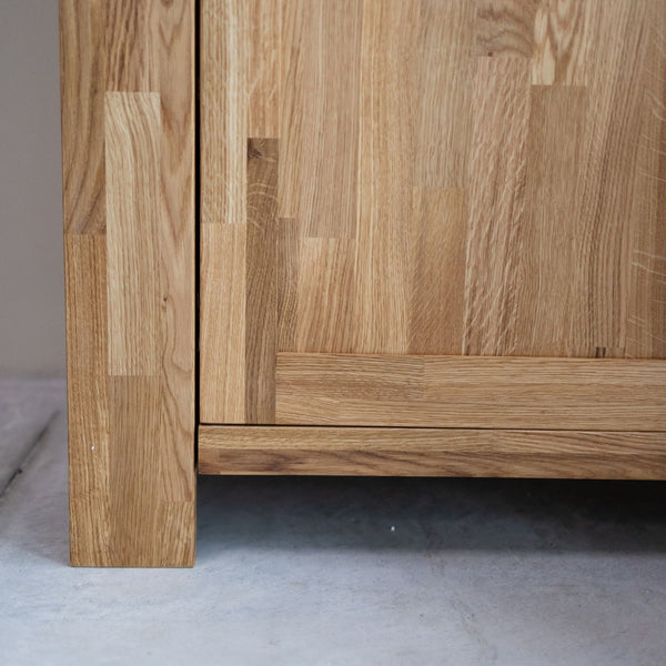 Vitrine en bois massif de chêne Balder - 111,6 x 44 x 190 cm - VESKOR