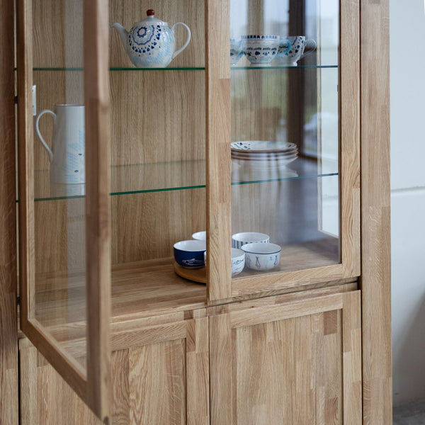 Vitrine en bois massif de chêne Balder - 111,6 x 44 x 190 cm - VESKOR