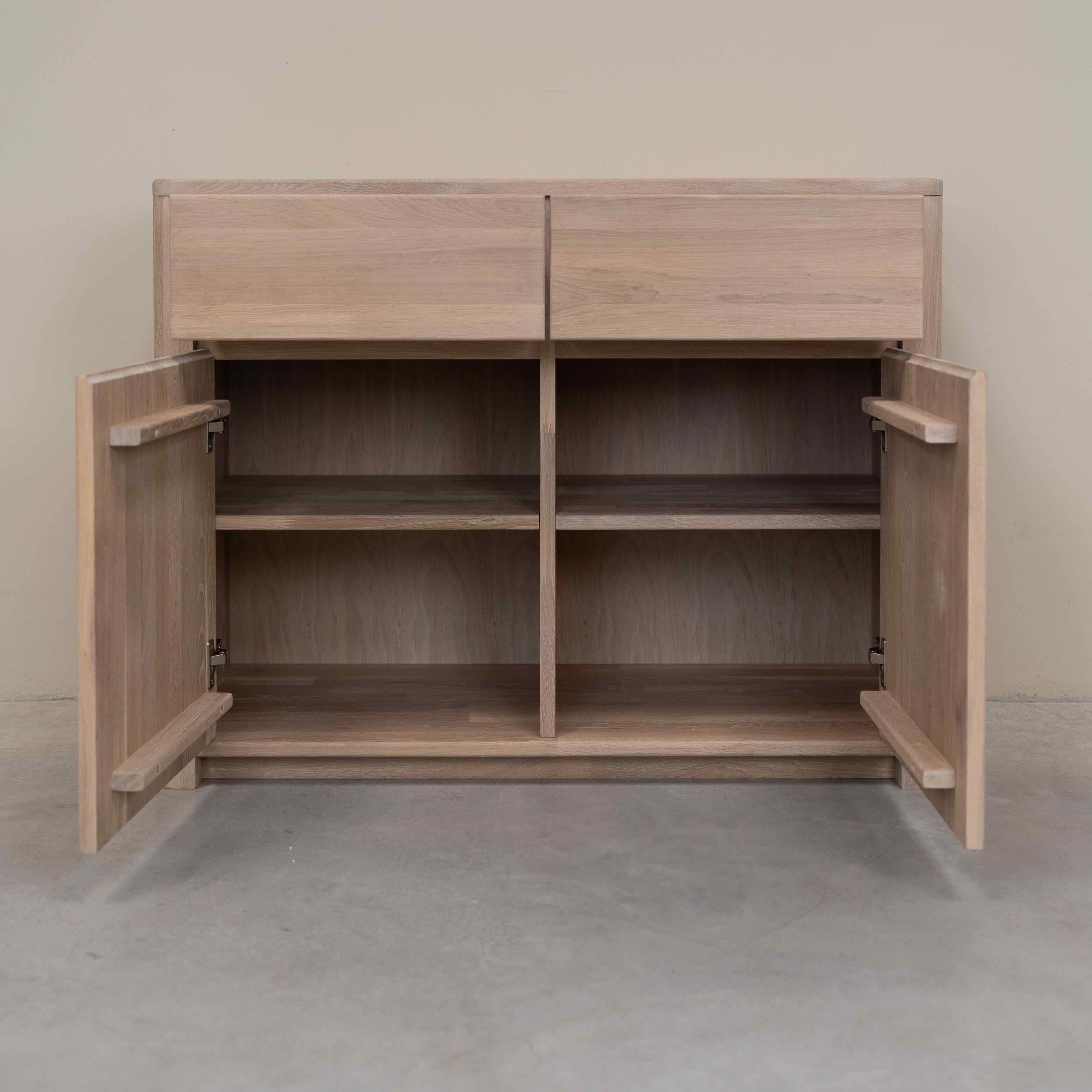 Buffet commode en bois massif de chêne durable