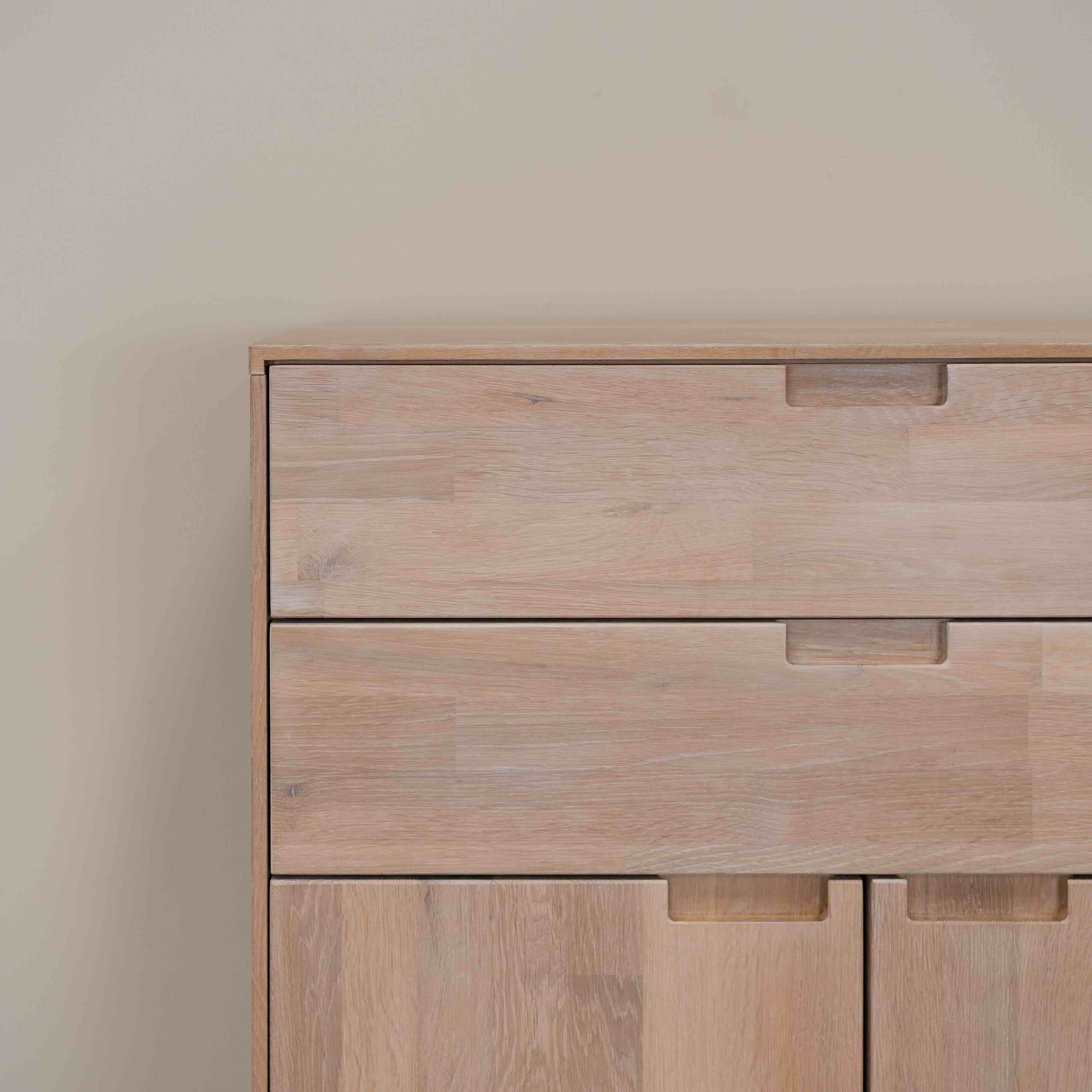 Buffet commode en bois massif de chêne durable style scandinave