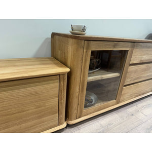 Buffet en bois massif de chêne Solvig - 180 x 41 x 70 cm - NordicStory