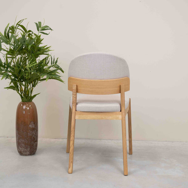 Chaise en bois massif de chêne revêtement beige écru