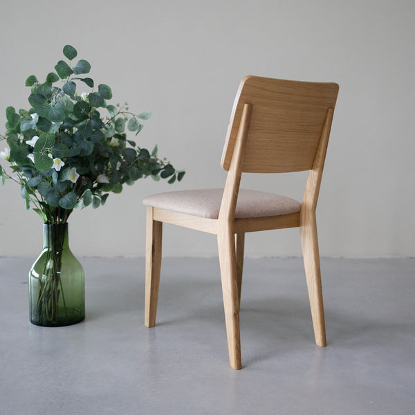 Chaise de salle à manger en bois massif de chêne Mauritz, revêtement Gris Nordique/Beige – Lot de 2 ou 4 chaises - NordicStory