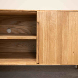 Meuble TV en bois massif de chêne AMANDI - VESKOR