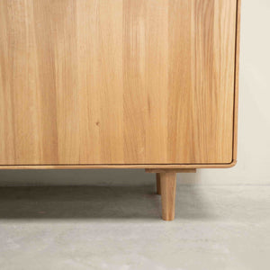 Meuble TV en bois massif de chêne AMANDI - VESKOR