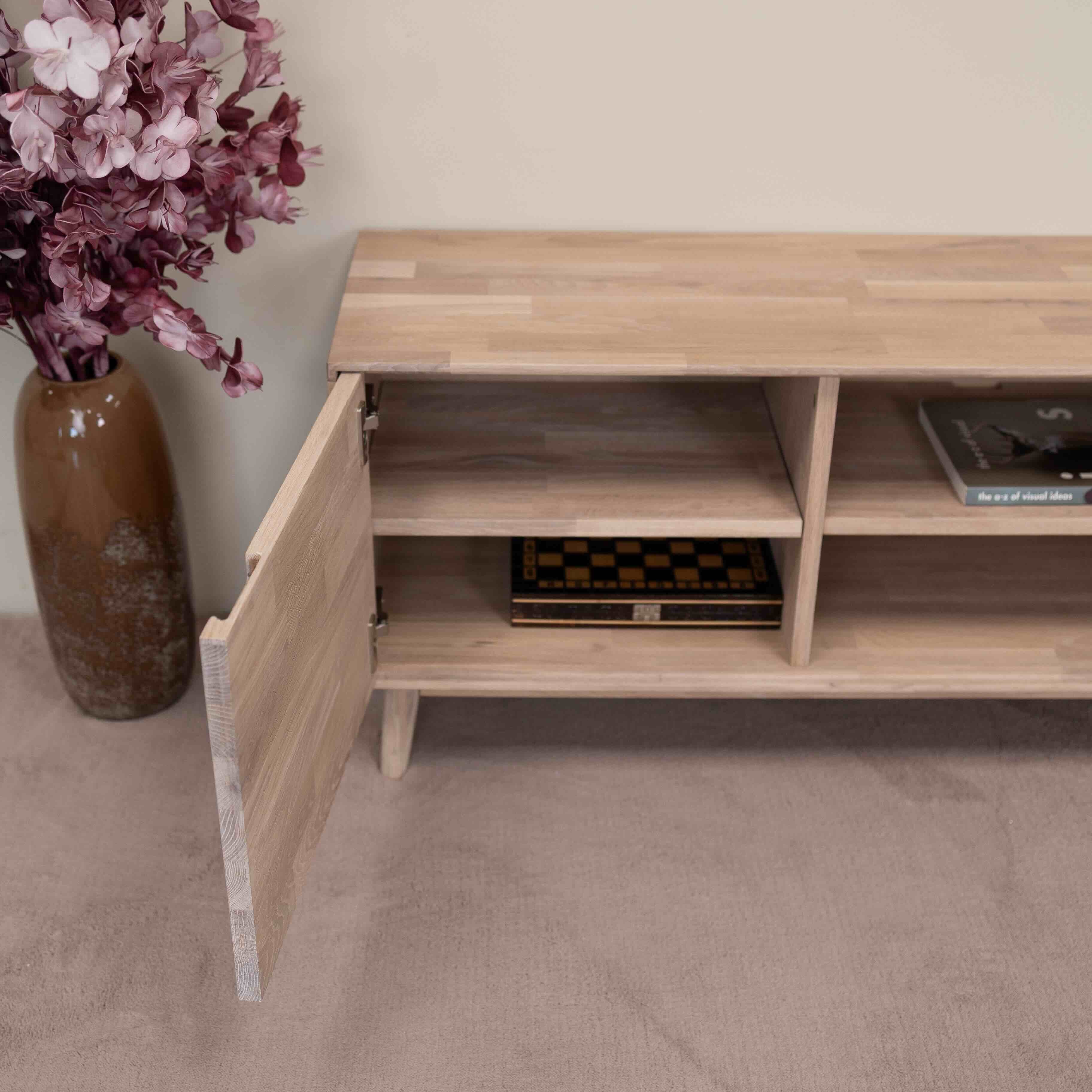 Meuble TV en bois massif de chêne durable style scandinave