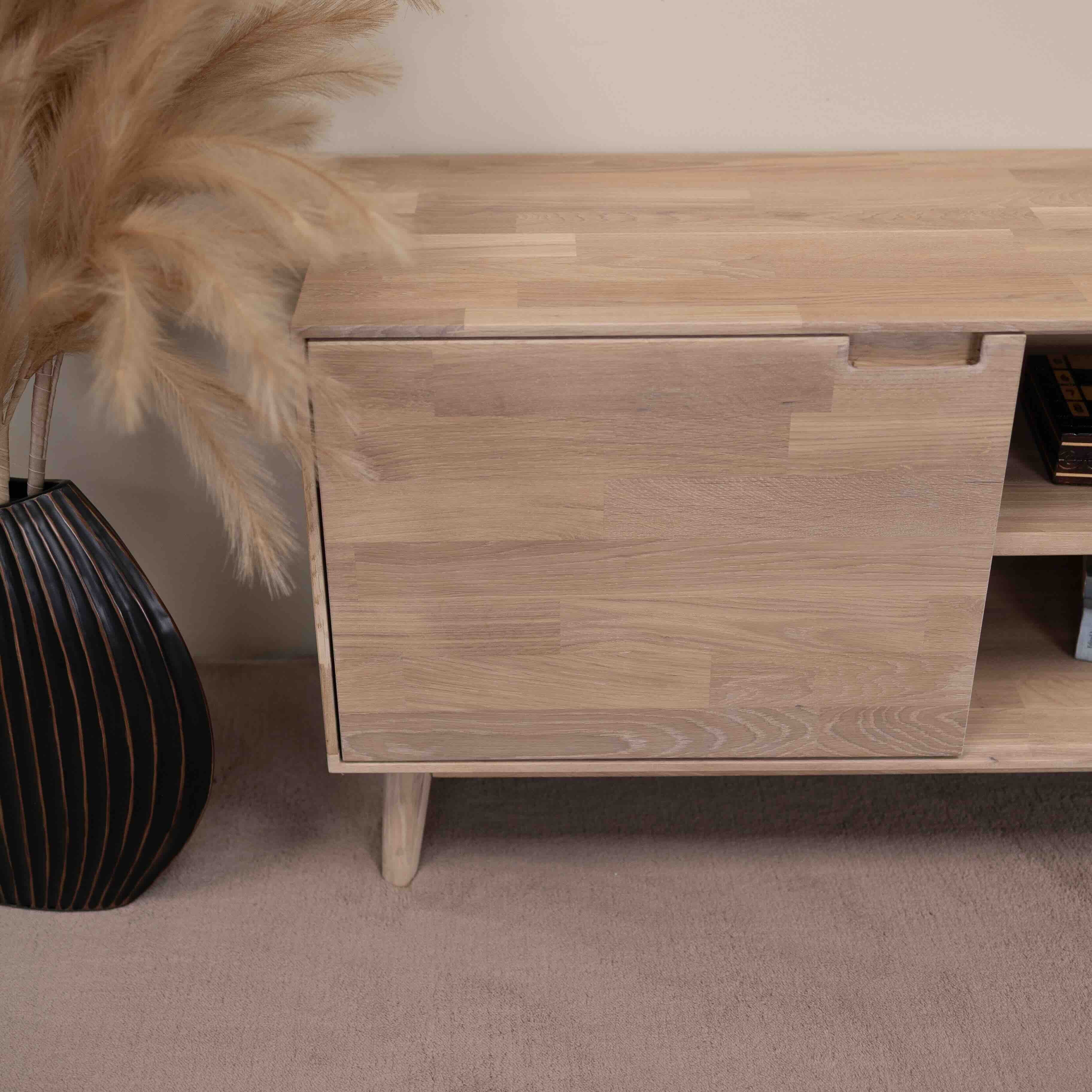 Meuble TV en bois massif de chêne durable style scandinave