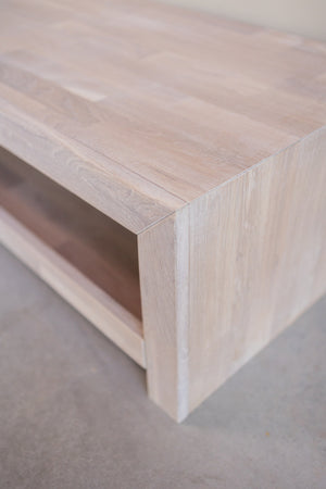 Meuble TV en bois massif de chêne Kaira – 100/140x 50 x 35 cm - NordicStory