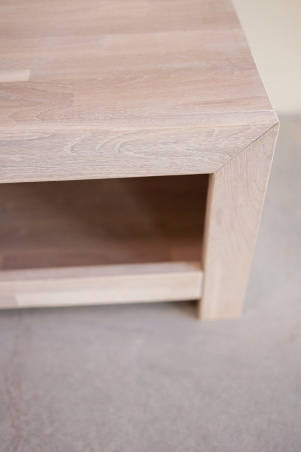 Meuble TV en bois massif de chêne Kaira – 100/140x 50 x 35 cm - NordicStory