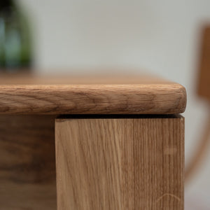 Table à manger en bois massif de chêne Mauritz 4 – 120/140/160/180 x 80/90 x 75 cm - NordicStory