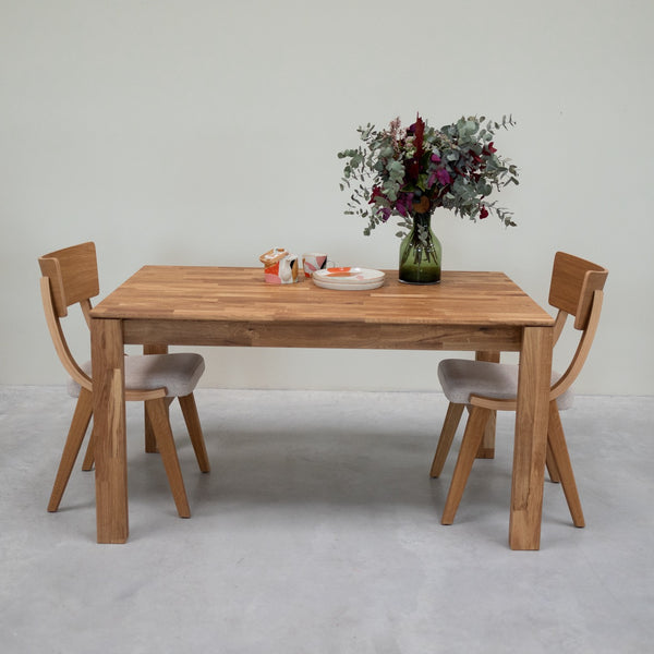 Table à manger en bois massif de chêne Mauritz 4 – 120/140/160/180 x 80/90 x 75 cm - NordicStory