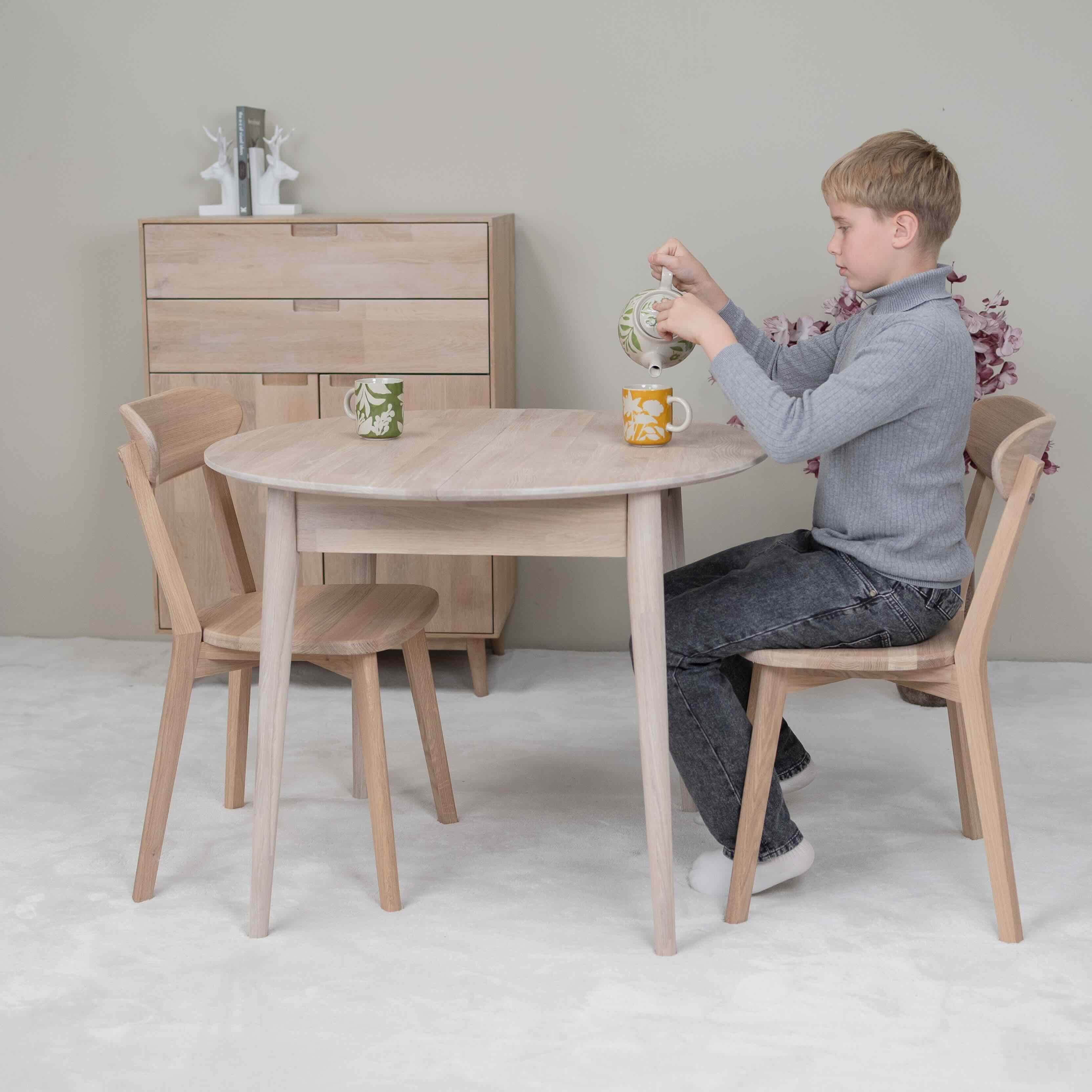 Table à manger extensible ronde en bois massif de chêne