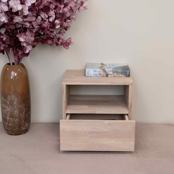 Table de chevet en bois massif de chêne Danemark 1