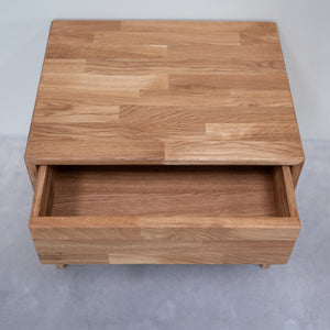 Table de chevet en bois massif de chêne Judith – 50 x 40 x 40 cm - NordicStory