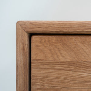 Table de chevet en bois massif de chêne Judith – 50 x 40 x 40 cm - NordicStory