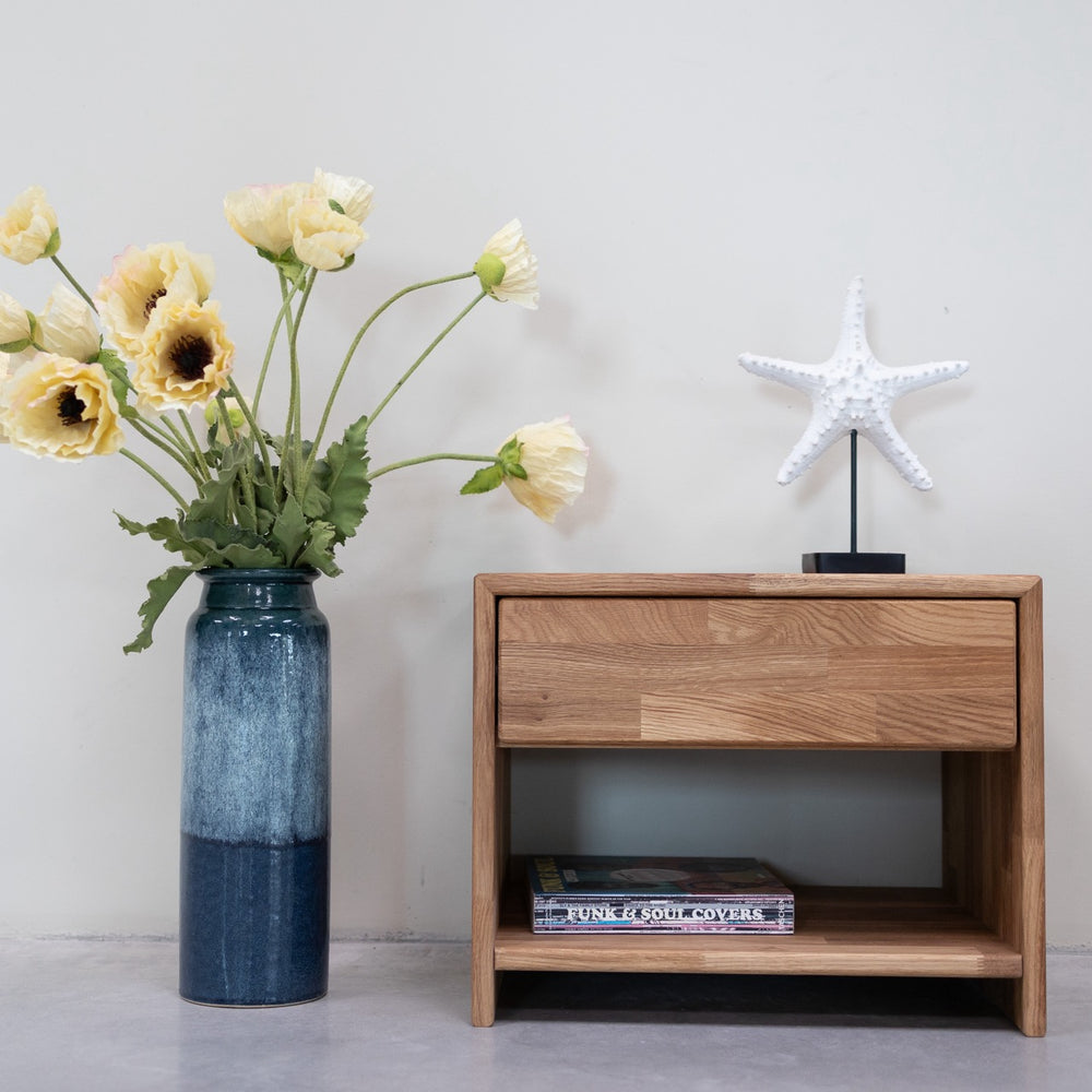 Table de chevet en bois massif de chêne Judith – 50 x 40 x 40 cm - NordicStory