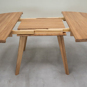 Table à manger ronde extensible en bois massif de chêne Léa – 120-170 x 120 x 76 cm / 140-190 x 140 x 76 cm - VESKOR