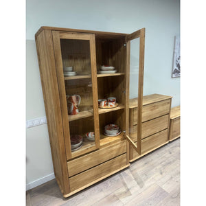 Vitrine en bois massif de chêne Solvig - 100 x 41 x 180 cm - NordicStory