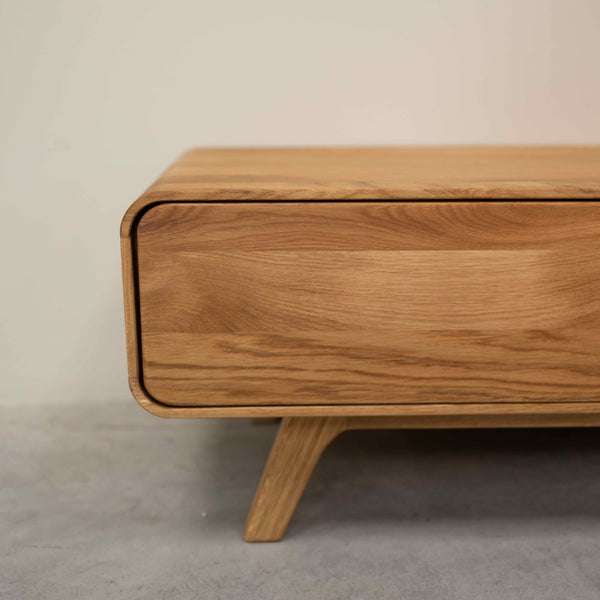 Meuble TV en bois massif de chêne Genève - 120 x 45 x 36,5 cm - NordicStory