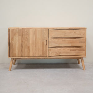 Buffet commode en bois massif de chêne Malmo 1 – 135,6 x 45,5 x 75 cm - VESKOR