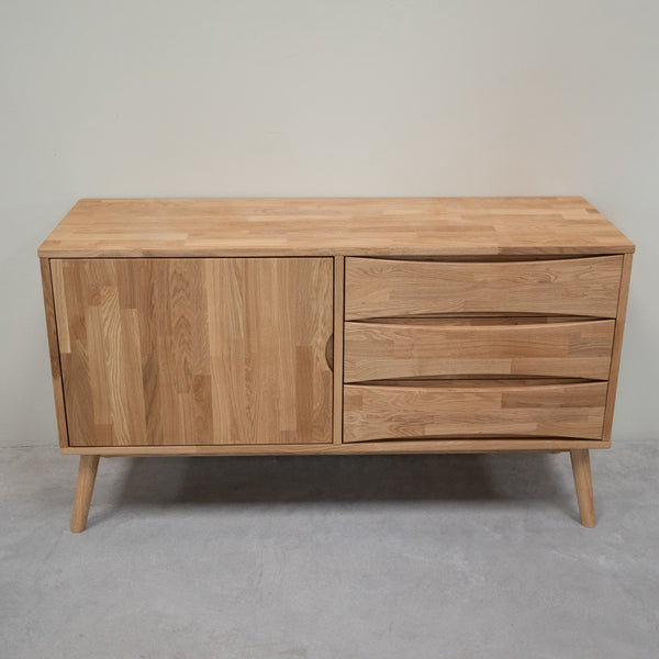 Buffet commode en bois massif de chêne Malmo 1 – 135,6 x 45,5 x 75 cm - VESKOR
