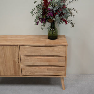 Buffet commode en bois massif de chêne Malmo 1 – 135,6 x 45,5 x 75 cm - VESKOR