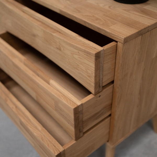 Buffet commode en bois massif de chêne Malmo 1 – 135,6 x 45,5 x 75 cm - VESKOR