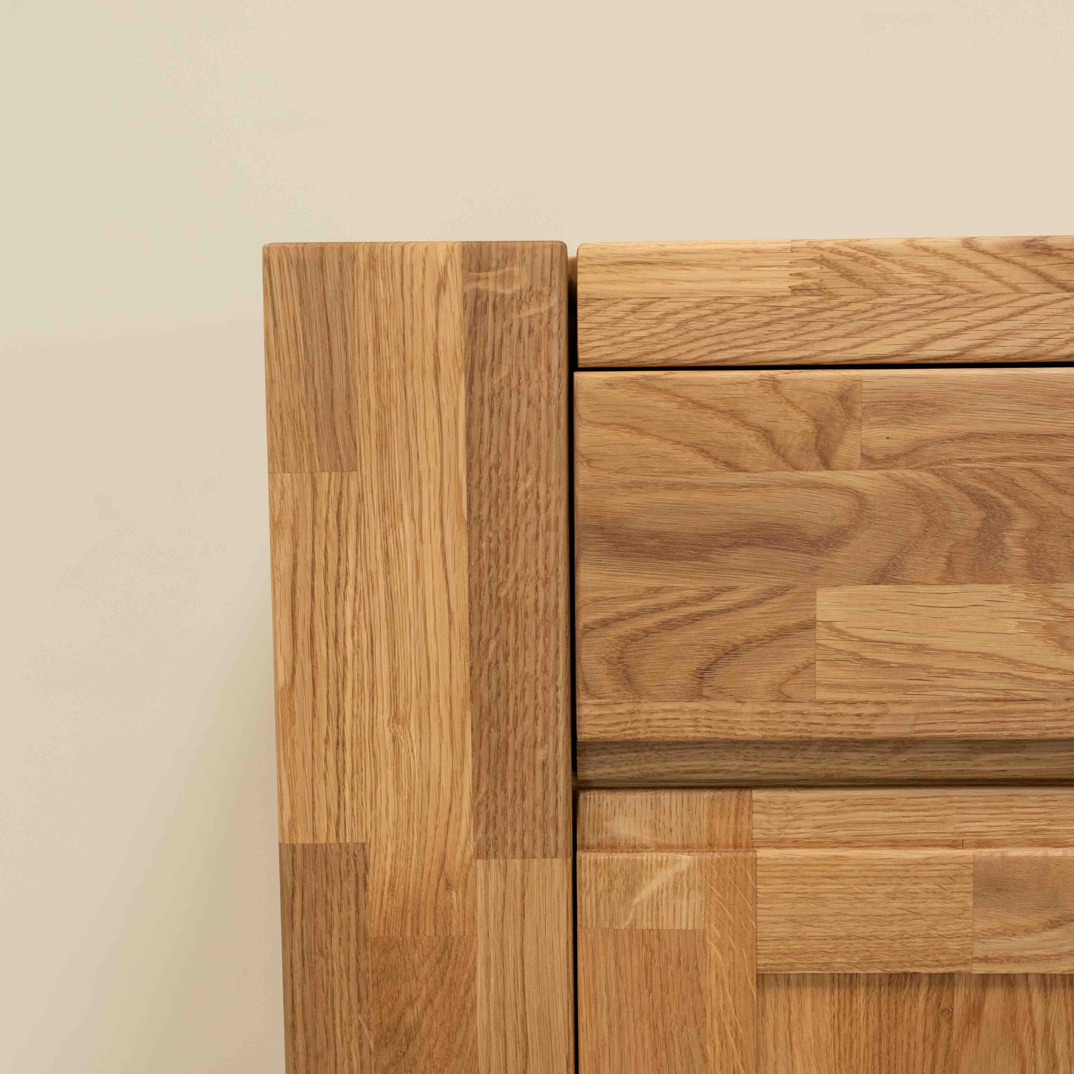 Buffet bahut en bois massif de chêne Balder