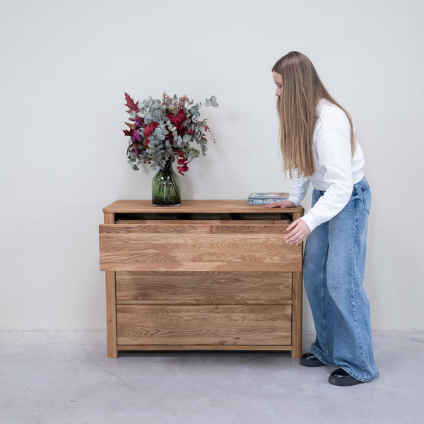 Commode en bois massif de chêne Elsa - 102 x 44 x 79 cm - NordicStory