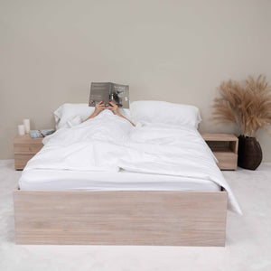 Lit en bois massif de chêne avec rangement style scandinave