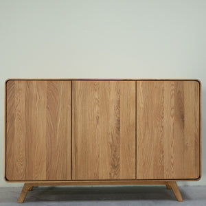 Buffet 3 portes en bois massif de chêne Genève 3 - 134 x 45 x 86 cm - NordicStory