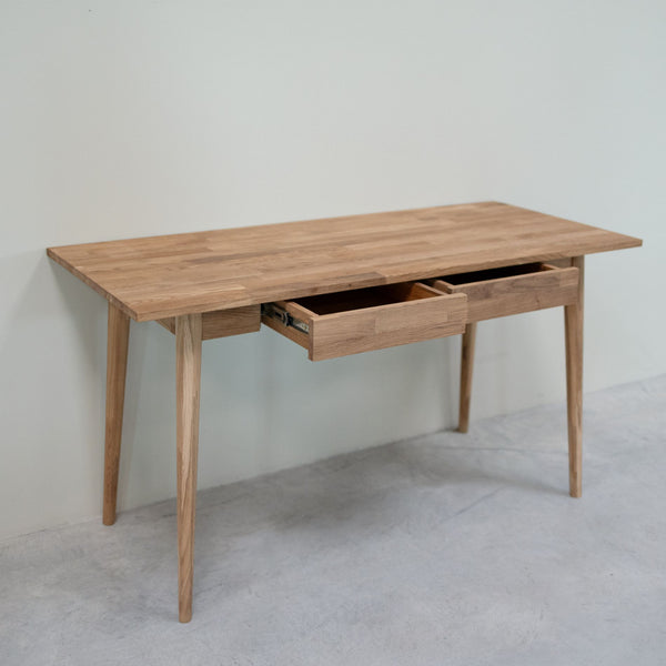 Bureau en bois massif de chêne Escandi 1 – 140 x 60 x 75 cm - NordicStory
