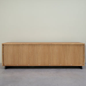 Meuble TV en bois massif de chêne Bremen - 160 x 42 x 50 cm - NordicStory