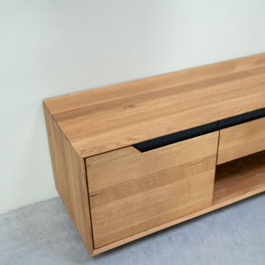 Meuble TV en bois massif de chêne Bremen - 160 x 42 x 50 cm - NordicStory