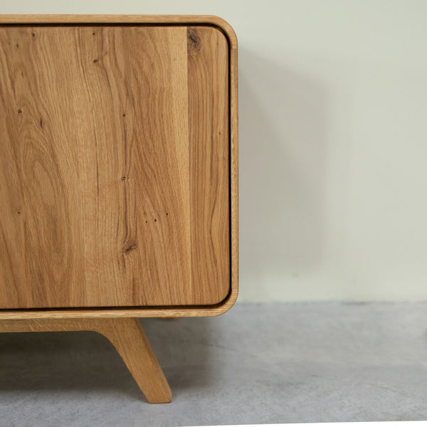 Meuble TV en bois massif de chêne Genève 1 - 160 x 45 x 55 cm - NordicStory