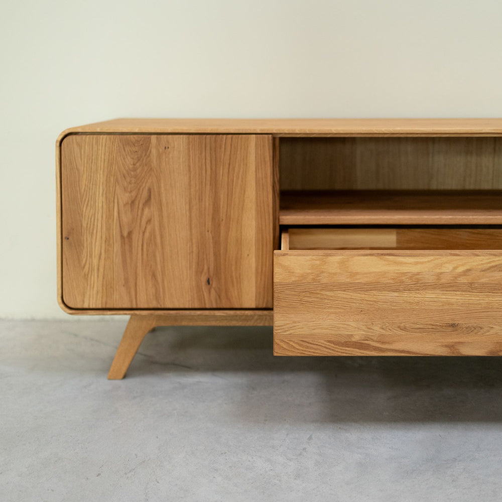 Meuble TV en bois massif de chêne Genève 1 - 160 x 45 x 55 cm - NordicStory