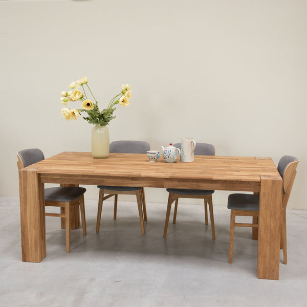 Table à manger en bois massif de chêne Mauritz 3 – 180 x 90 x 75 cm - NordicStory
