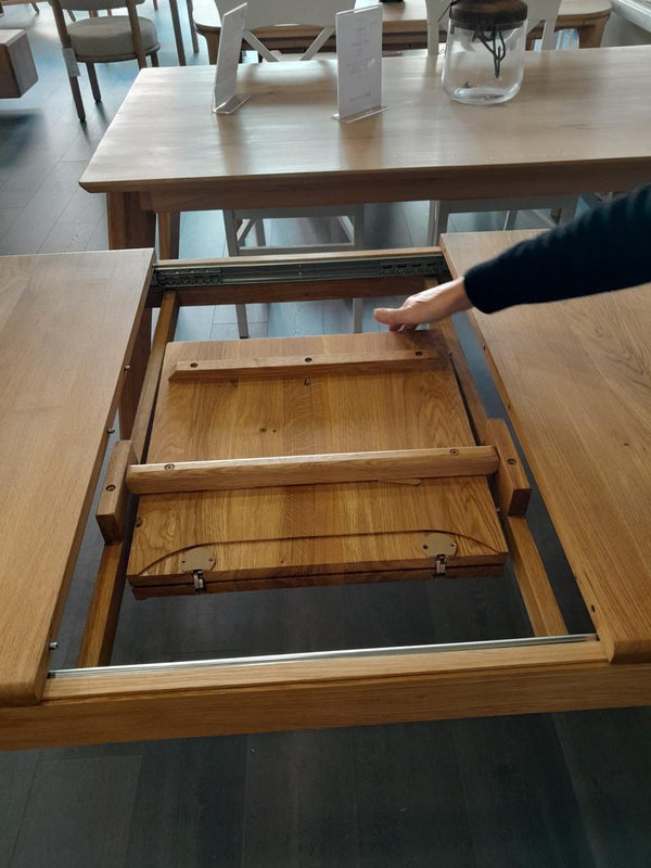 Table à manger rectangulaire extensible en bois massif de chêne Kodama - VESKOR