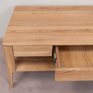 Table basse avec tiroir en bois massif de chêne 