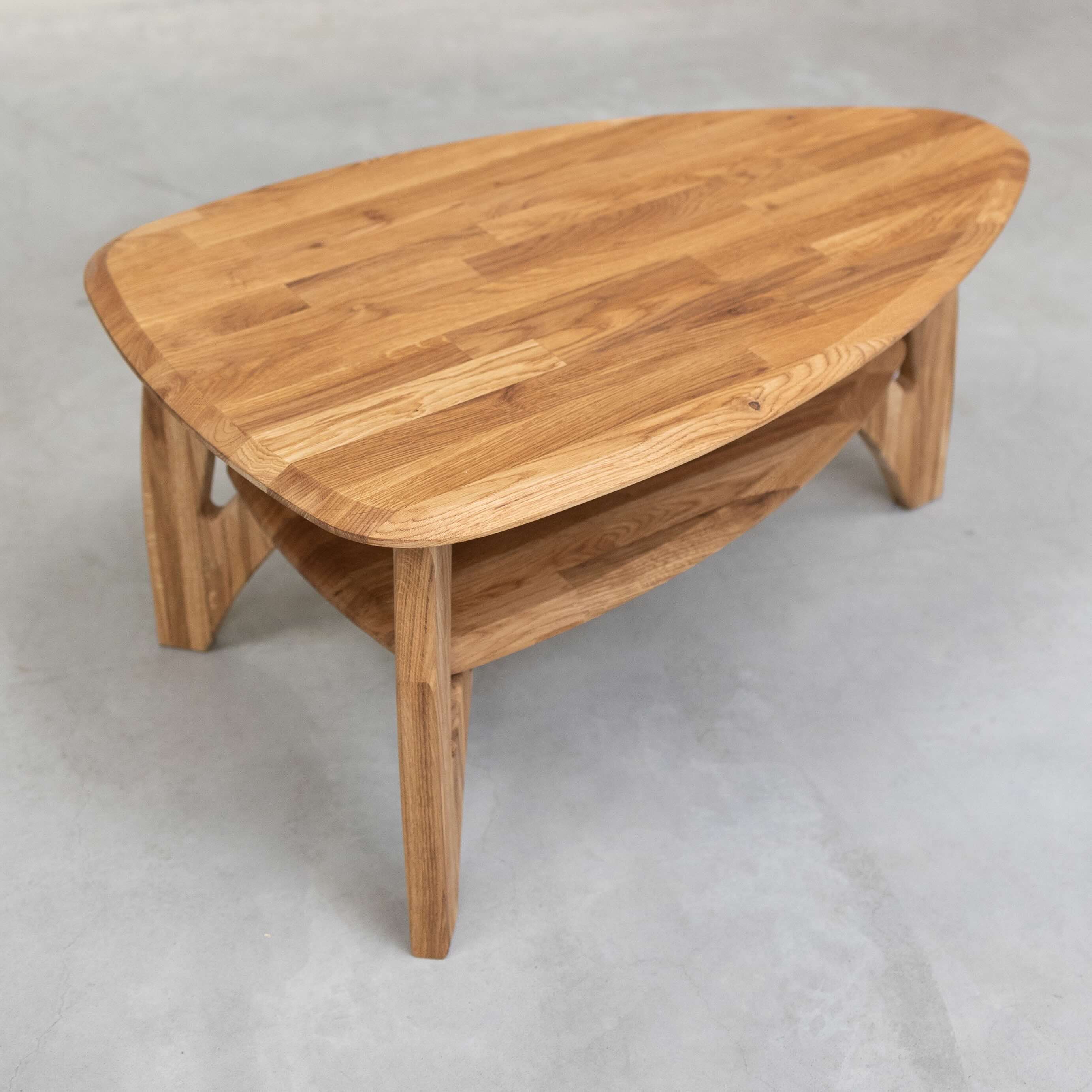 Table basse en bois massif de chêne Vankel